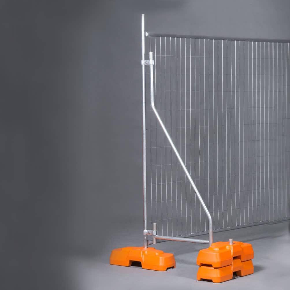 temp-fence-stay-e1564374185905.jpg
